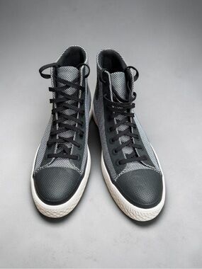 NEW Converse Chuck Taylor All Star Modern Hi
Size M 8/W 9.5